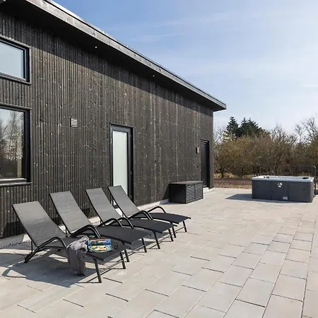 5 Bedroom Stunning In * Hadsund