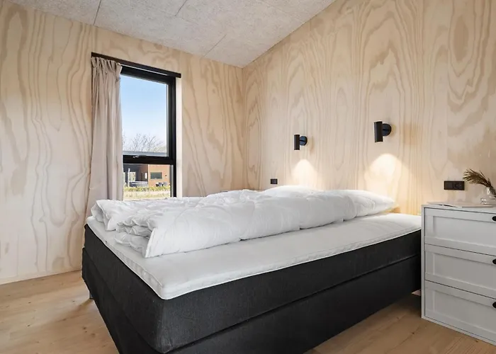 5 Bedroom Stunning In Casa de Férias