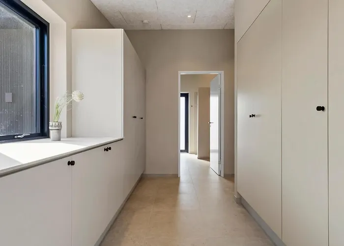 5 Bedroom Stunning In * Hadsund