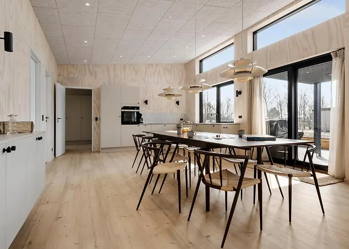 5 Bedroom Stunning In Casa de Férias *